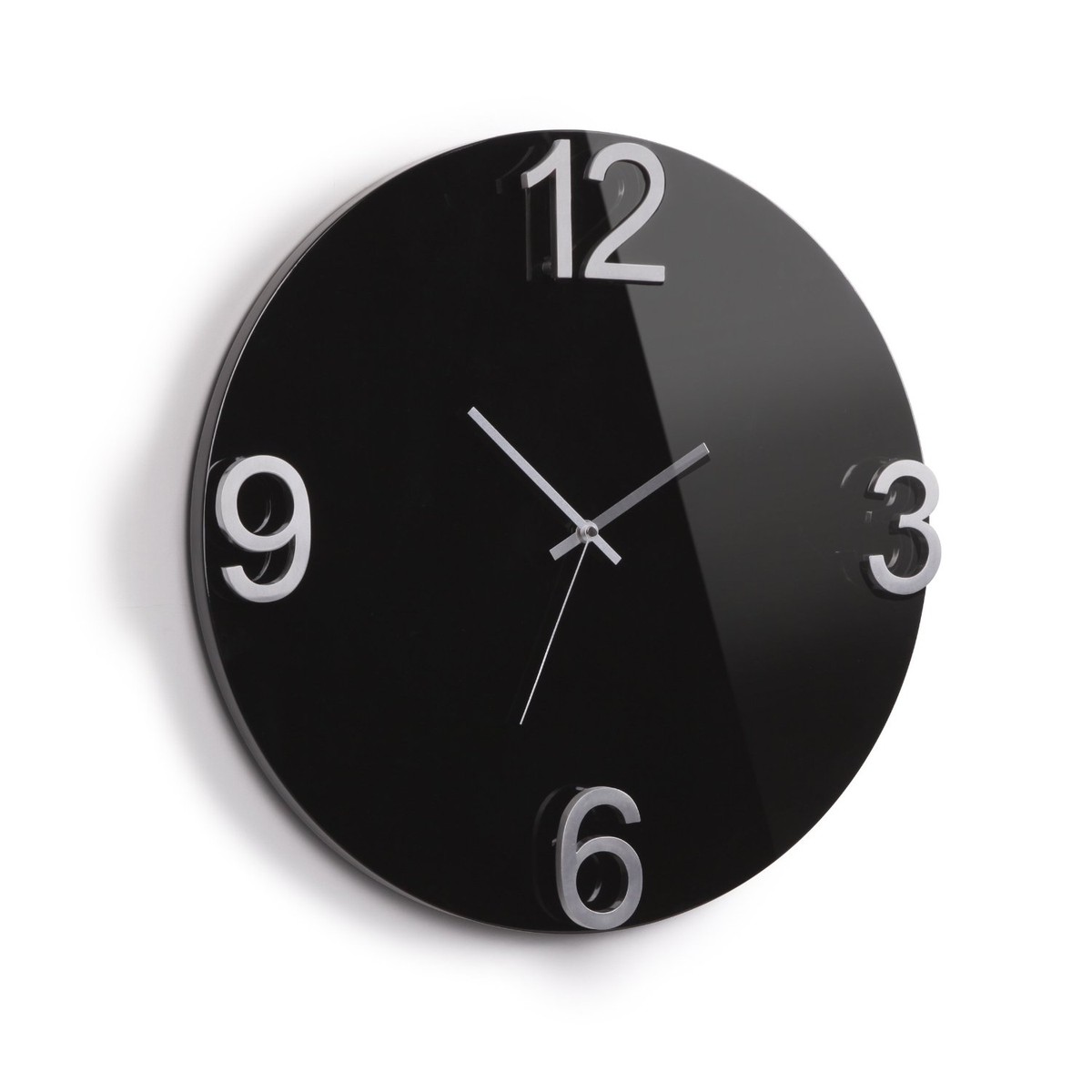 A black clock