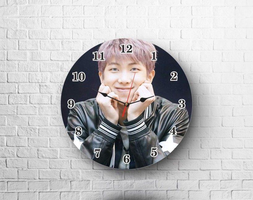 Bts clock. Часы БТС. Часики BTS. BTS для часов. Часы электронные BTS.